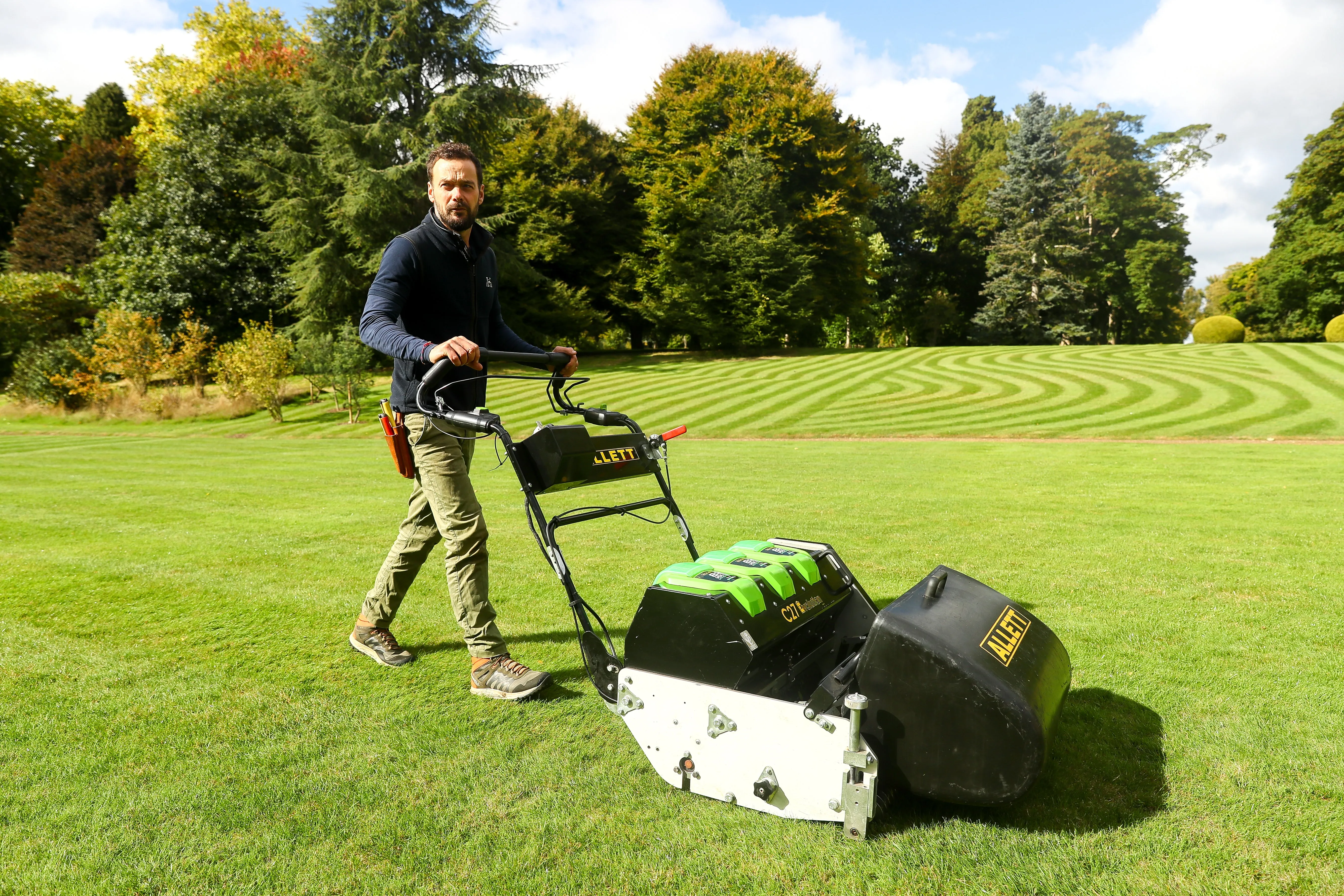 Allett C27E/2 Evolution Cylinder Mower (Power-unit with Grassbox)