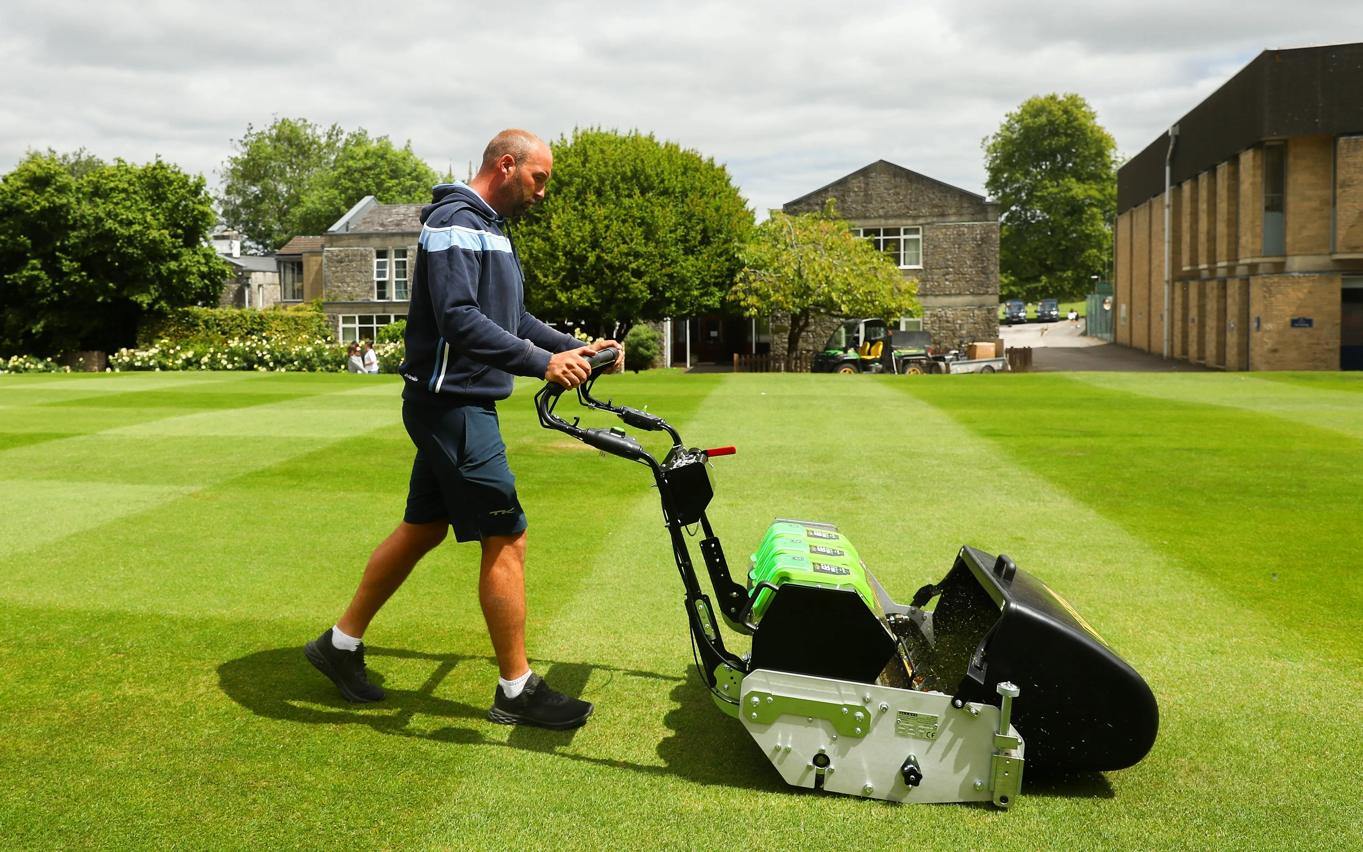 Allett C27E/2 Evolution Cylinder Mower (Power-unit with Grassbox)