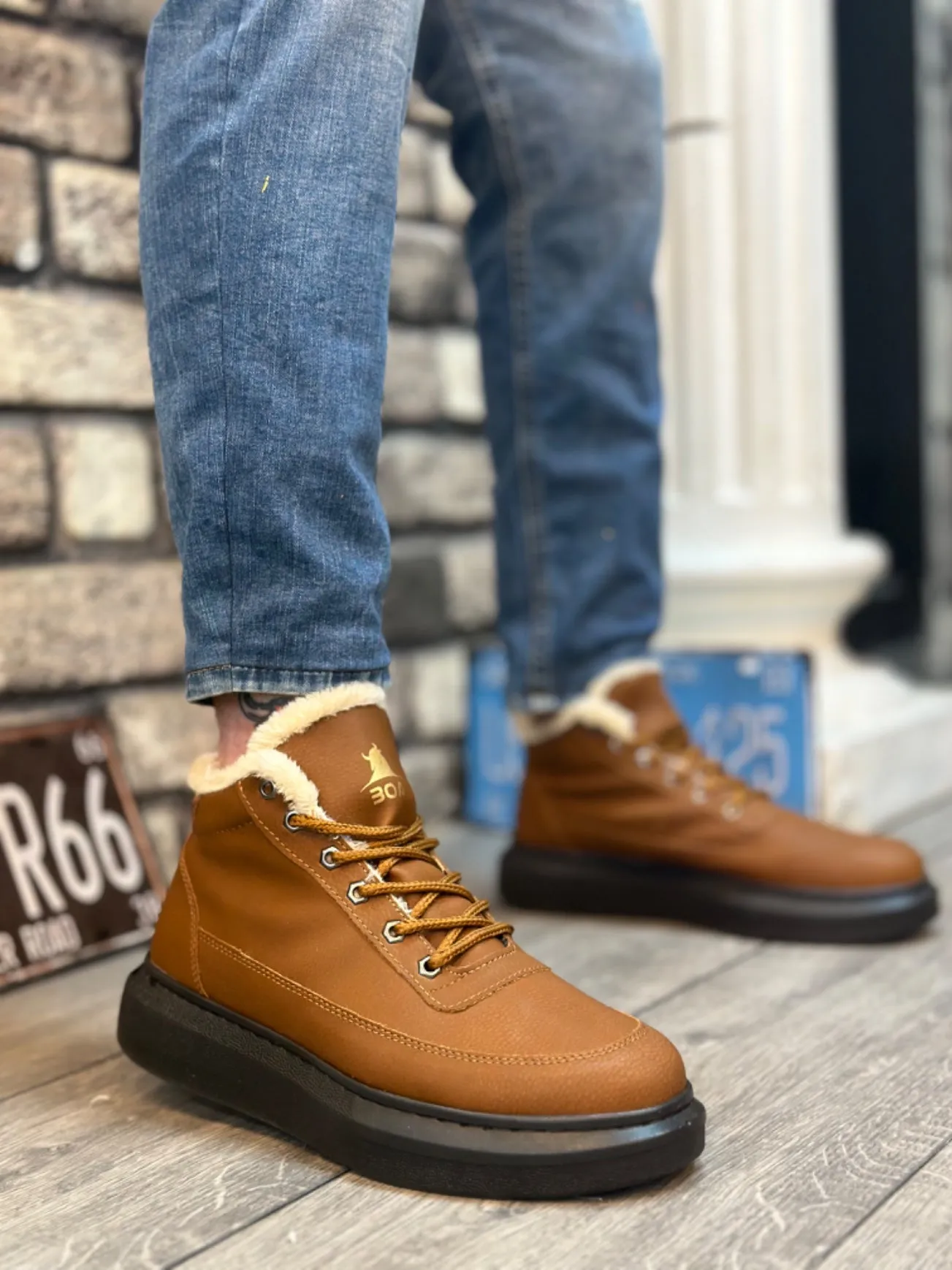 BA0151 Light Brown Men's Style Sports Boots with Fur Inside and Laces