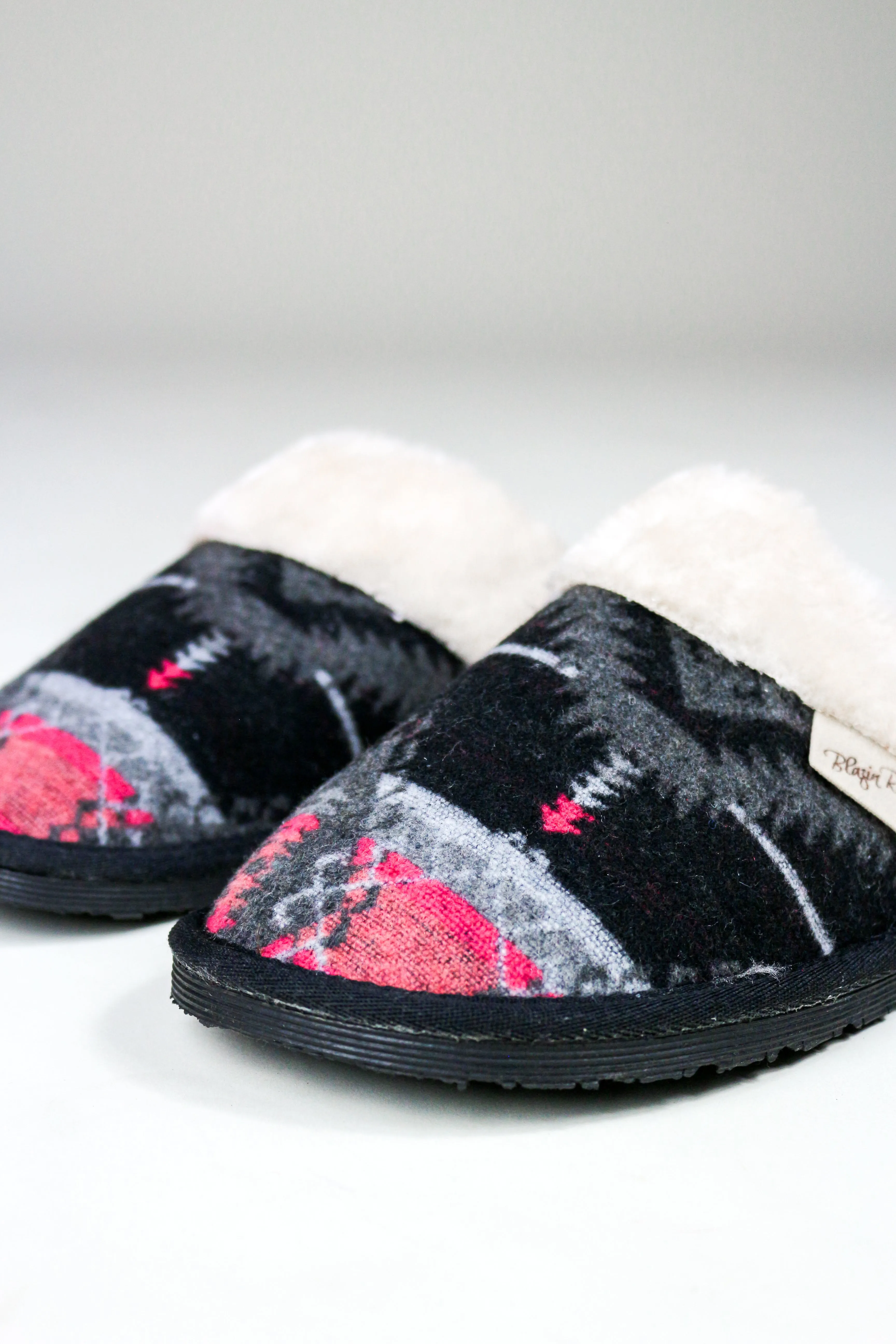 Blazin Roxx Black & Pink Faux Fur Collar Western Women's Slippers