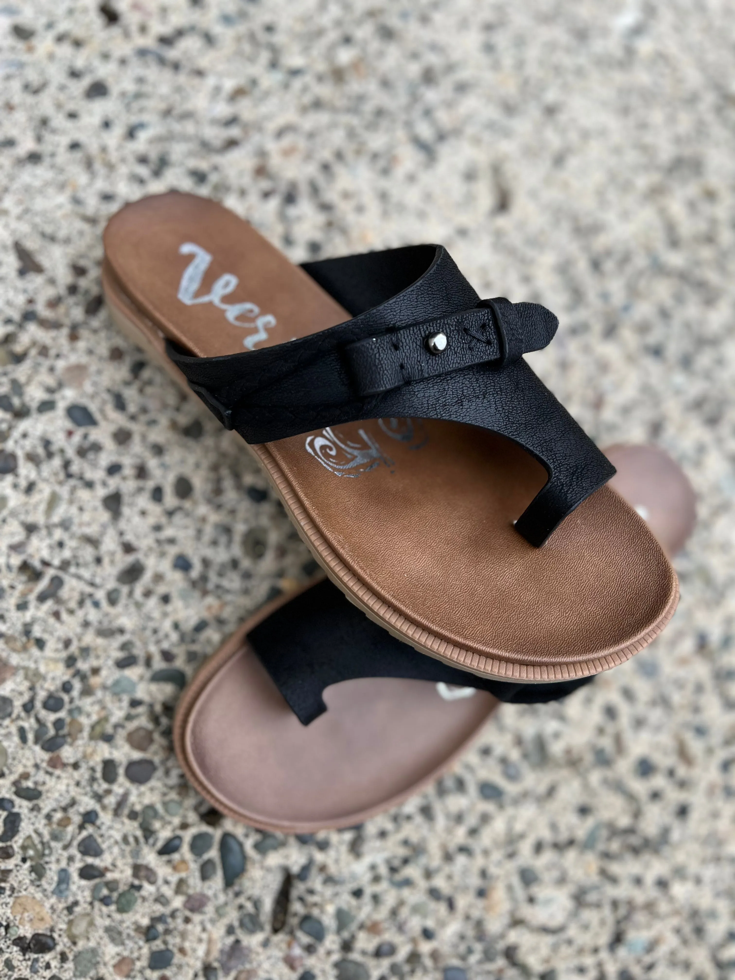 Carina Sandals (Black)