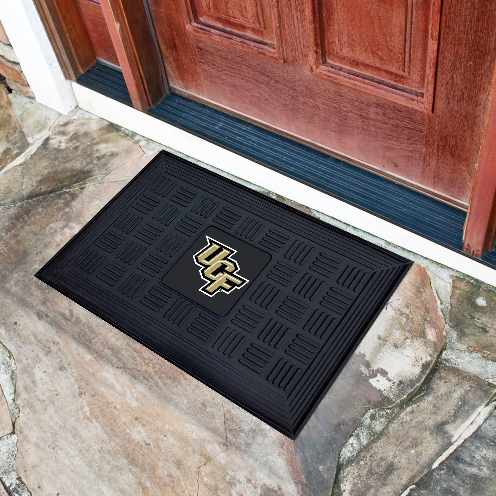 Central Florida Knights Heavy Duty Vinyl Medallion Door Mat - 19.5in. x 31in.