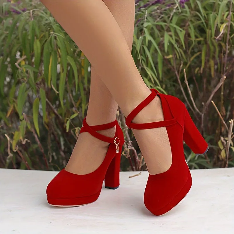 Elegant Women's Buckle Strap Platform Pumps for Weddings and Banquets