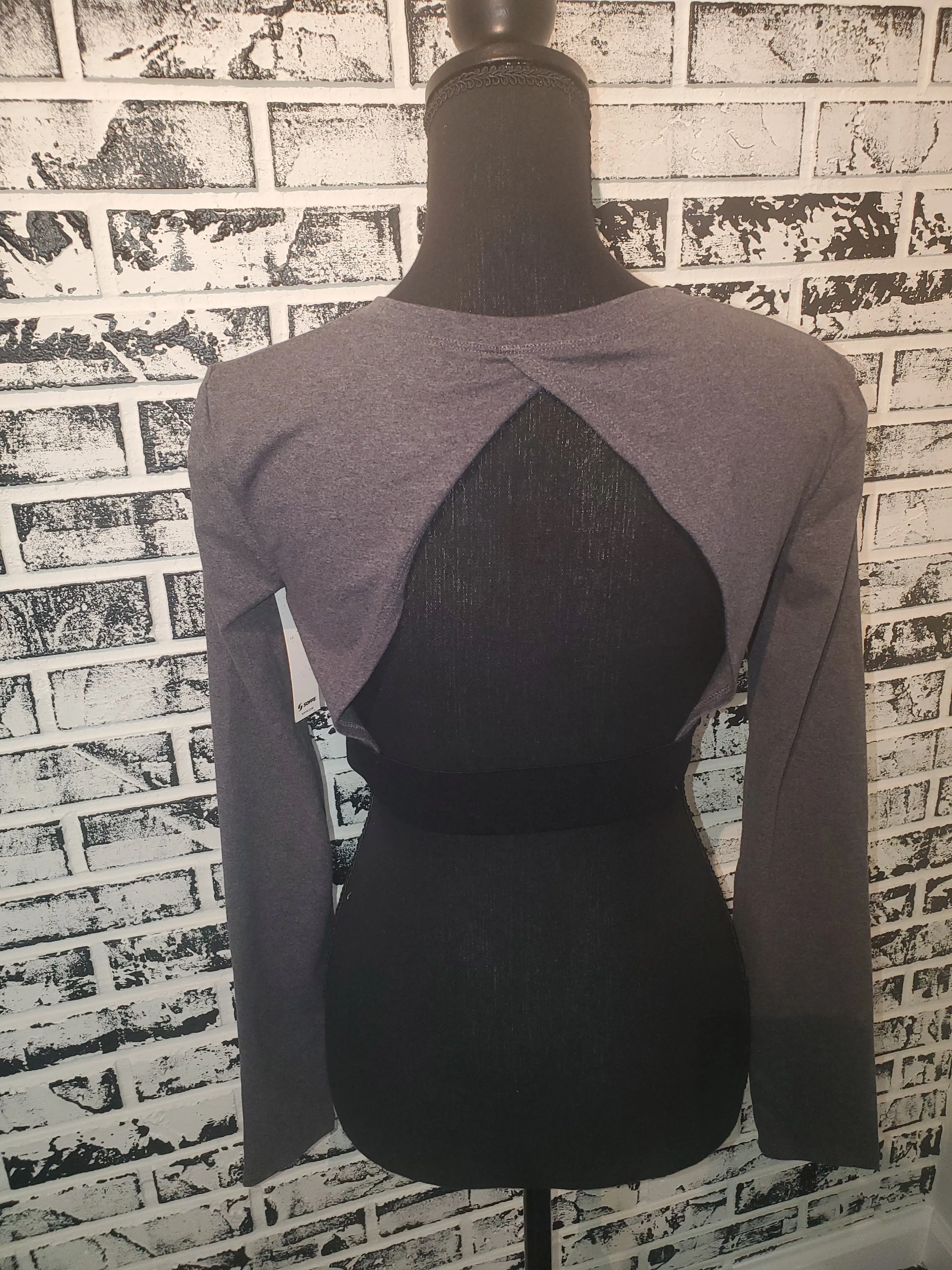 Long Sleeve Open Back Grey Crop Top