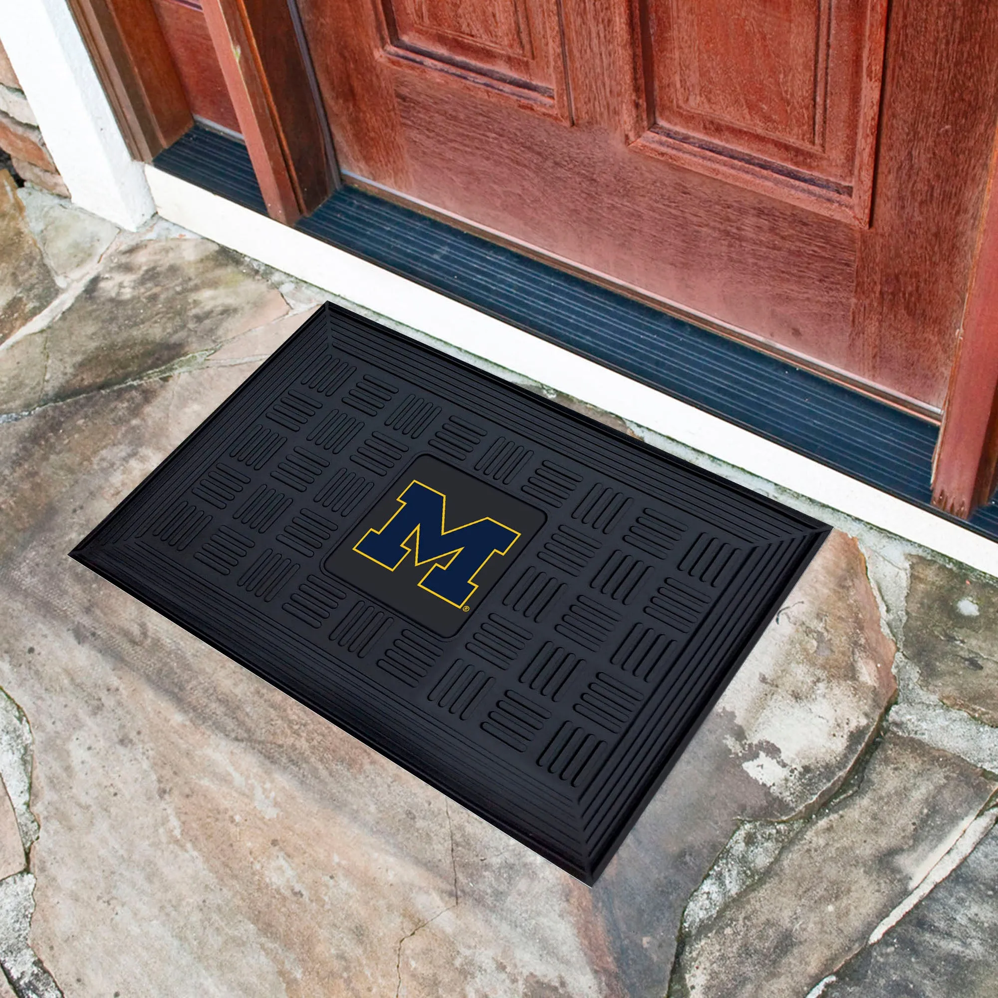 Michigan Wolverines Heavy Duty Vinyl Medallion Door Mat - 19.5in. x 31in.