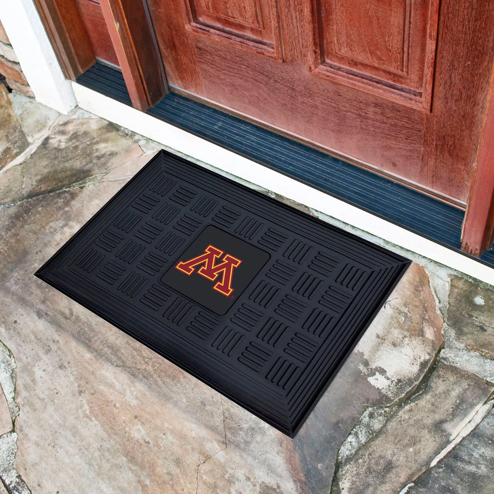 Minnesota Golden Gophers Heavy Duty Vinyl Medallion Door Mat - 19.5in. x 31in.